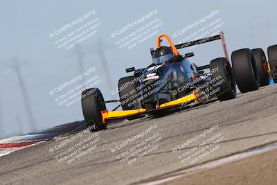 media/Oct-26-2025-CalClub SCCA (Sun) [[8ce1e69566]]/Group 3/Grapevine/